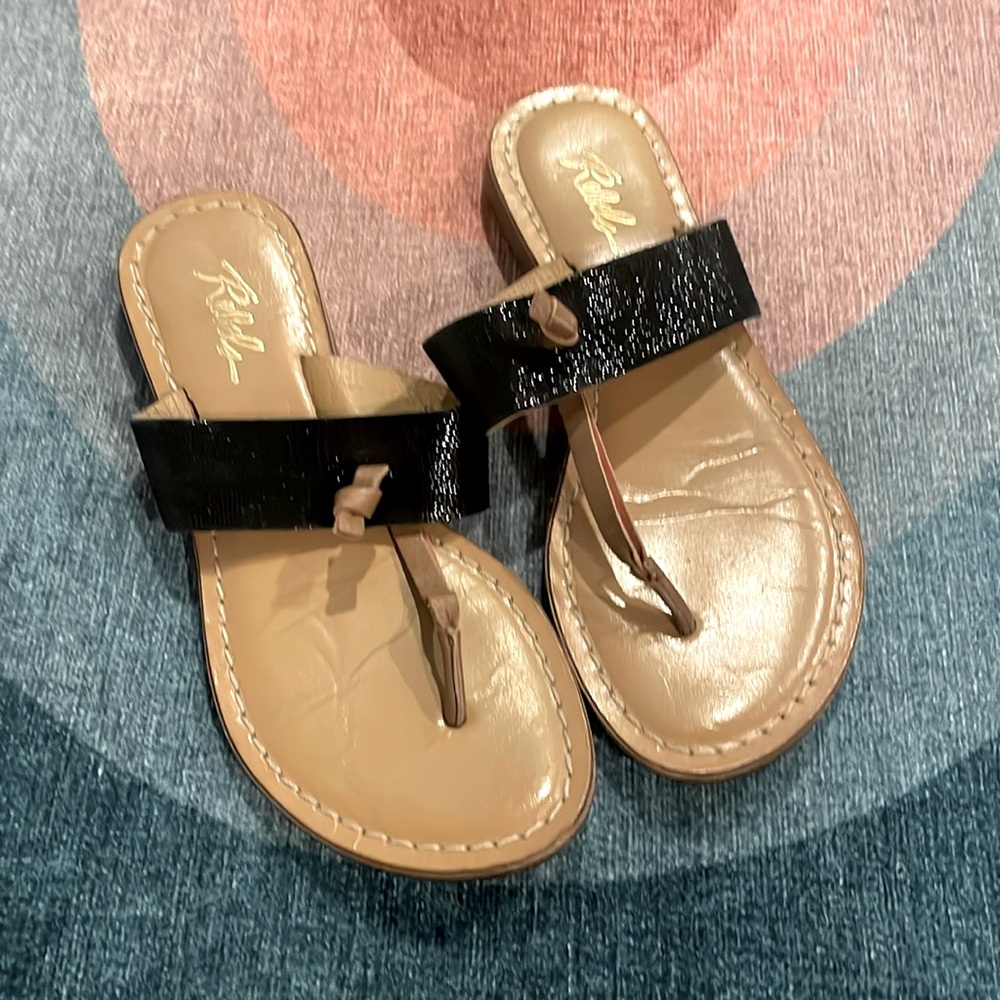 Black and Tan Thong Flip Flop Sandals - Size 6